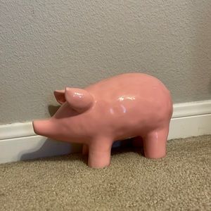 Pink pig home decoration